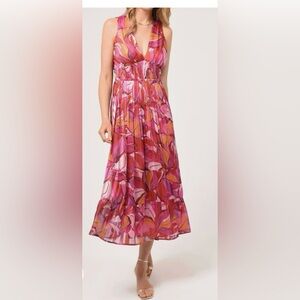 Adelyn Rae Loris Pleated Maxi Dress in Ultra Pink Floral Size Small